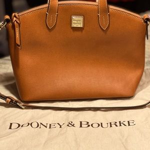 Dooney & Bourke